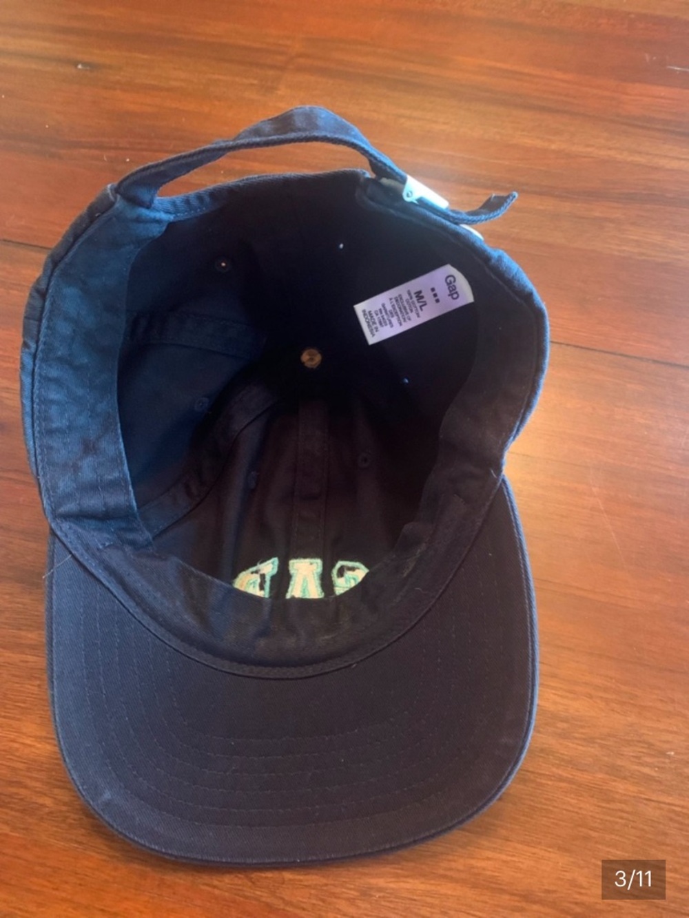 GAP 3-Piece Athleisure Bundle Navy Washed Hoodie L, Navy Leggings L & Logo Hat - Picture 3 of 10